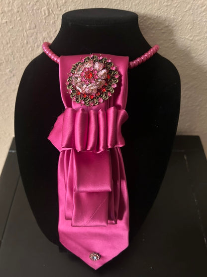 Amanda - Tie Necklace