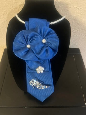 Carrington - Tie Necklace