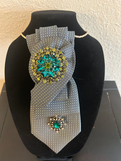 Chandler - Tie Necklace