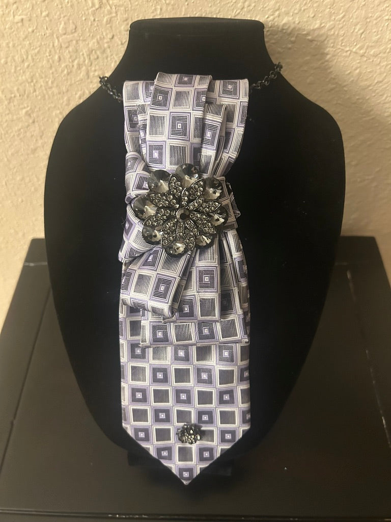 Grace - Tie Necklace