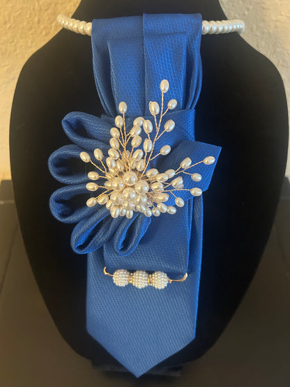 Olivia - Tie Necklace