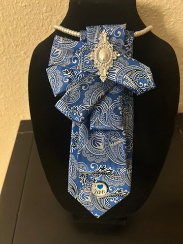 Priscilla - Tie Necklace