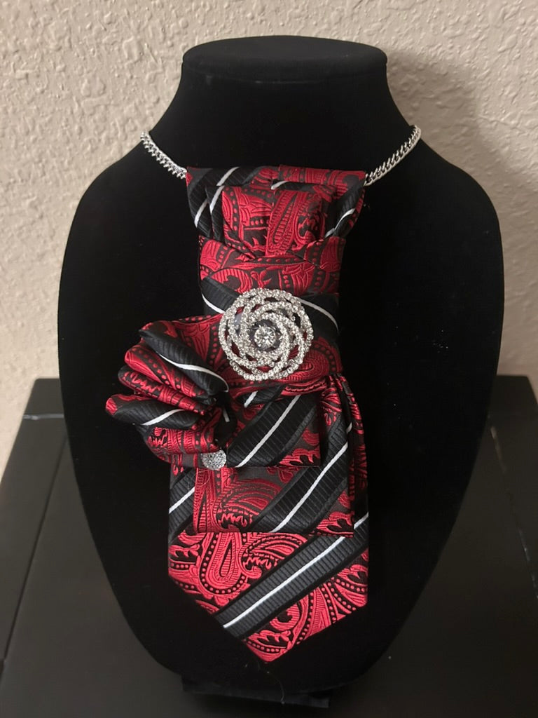 Rafaela - Tie Necklace